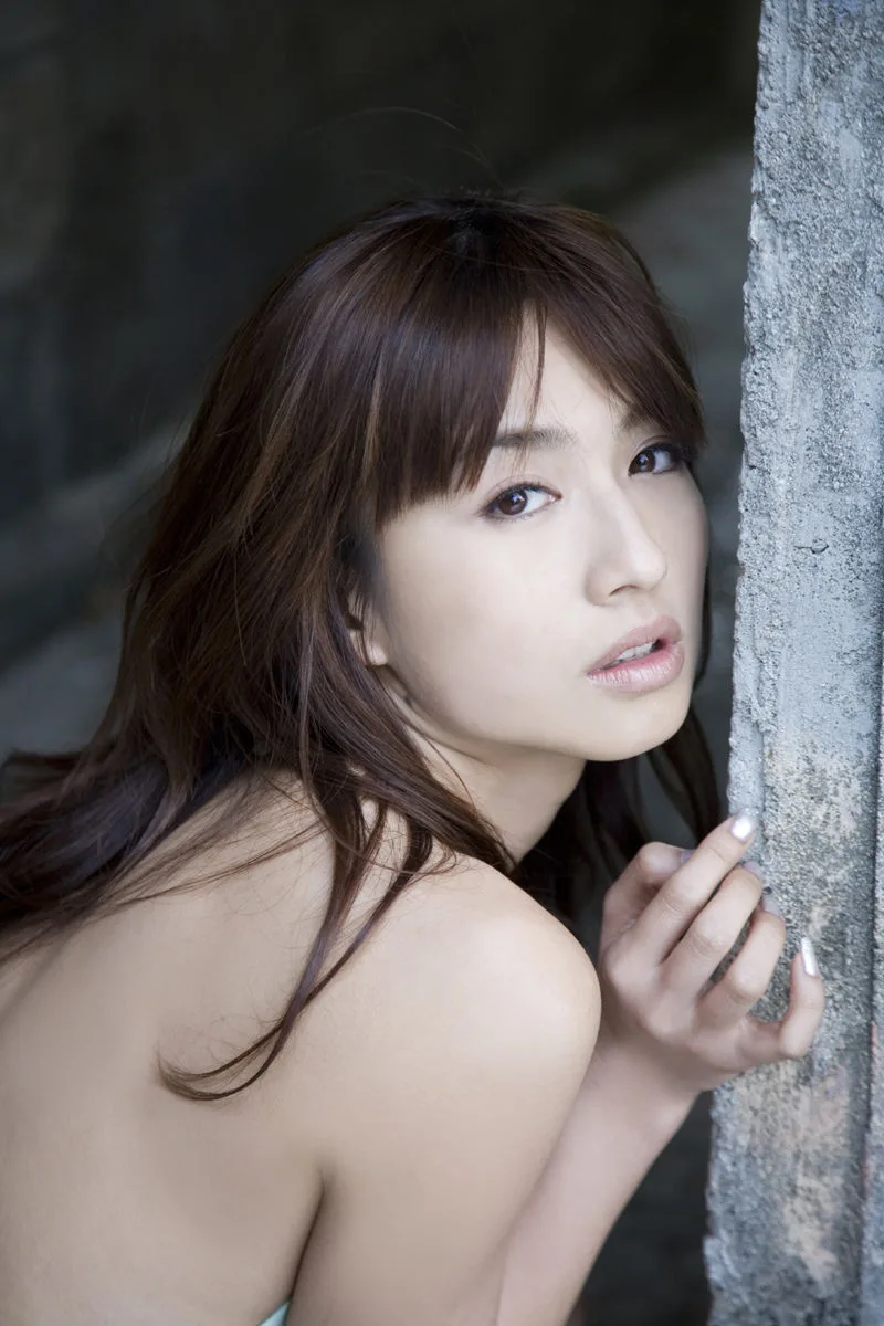 [Mặt trước] Album ảnh "Ảo ảnh" của Yuki Maomi - 13