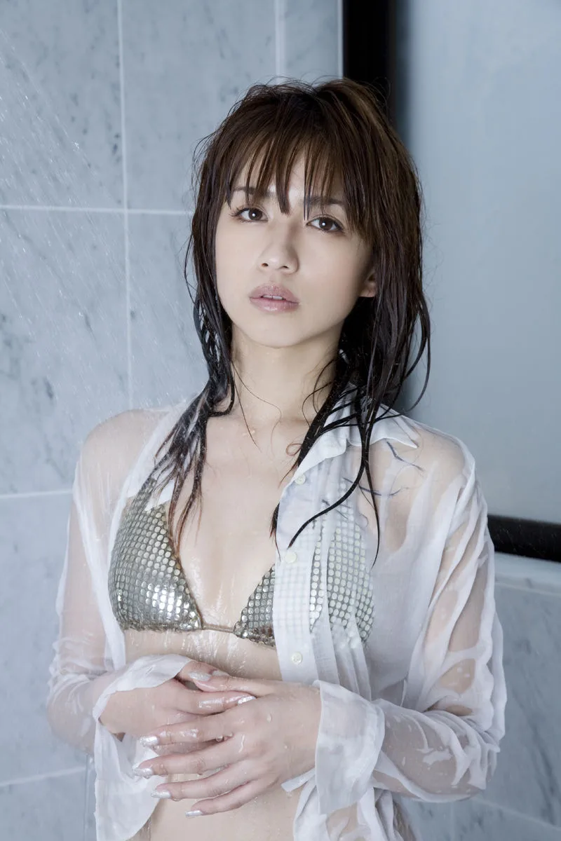 [Mặt trước] Album ảnh "Ảo ảnh" của Yuki Maomi - 7